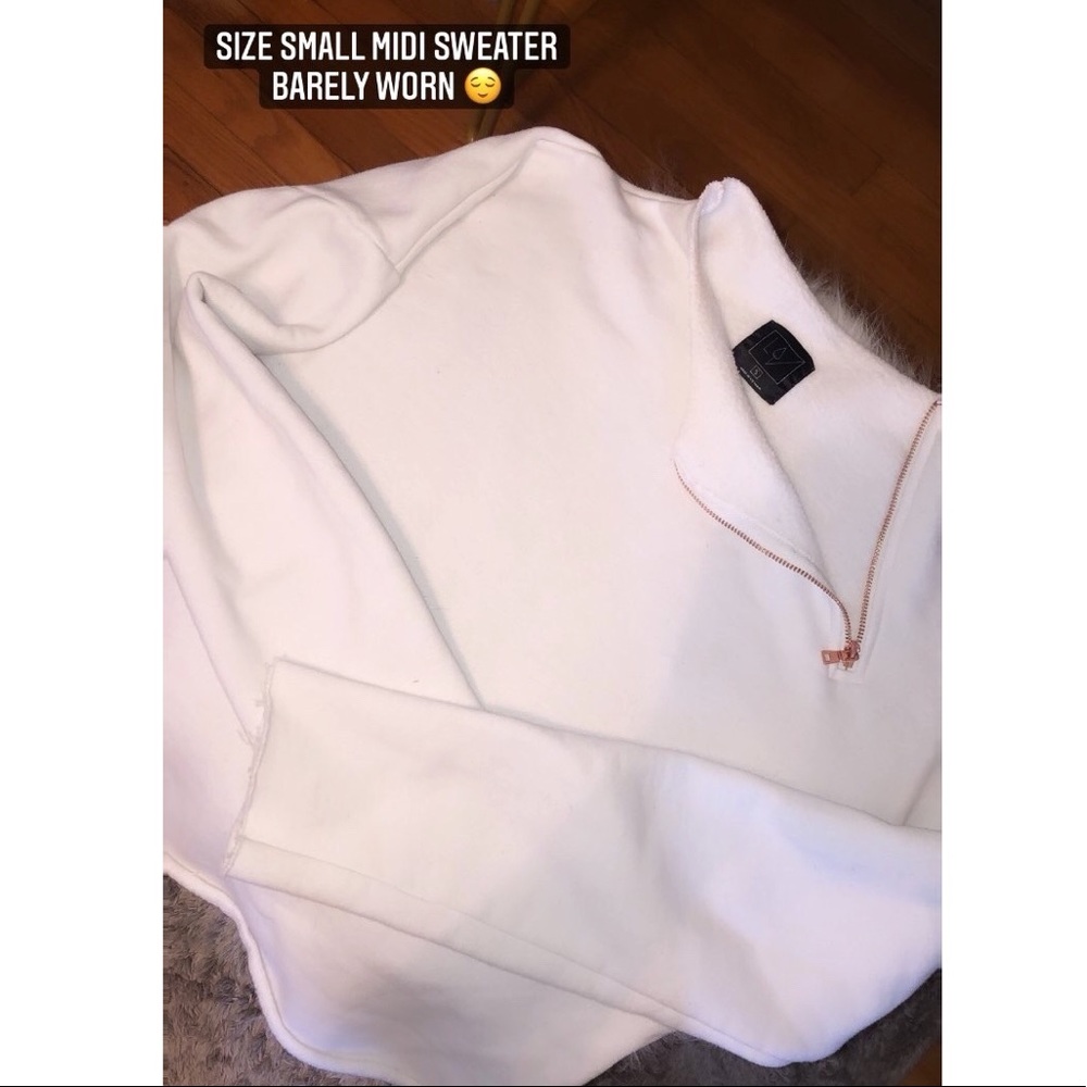 Crop sweater